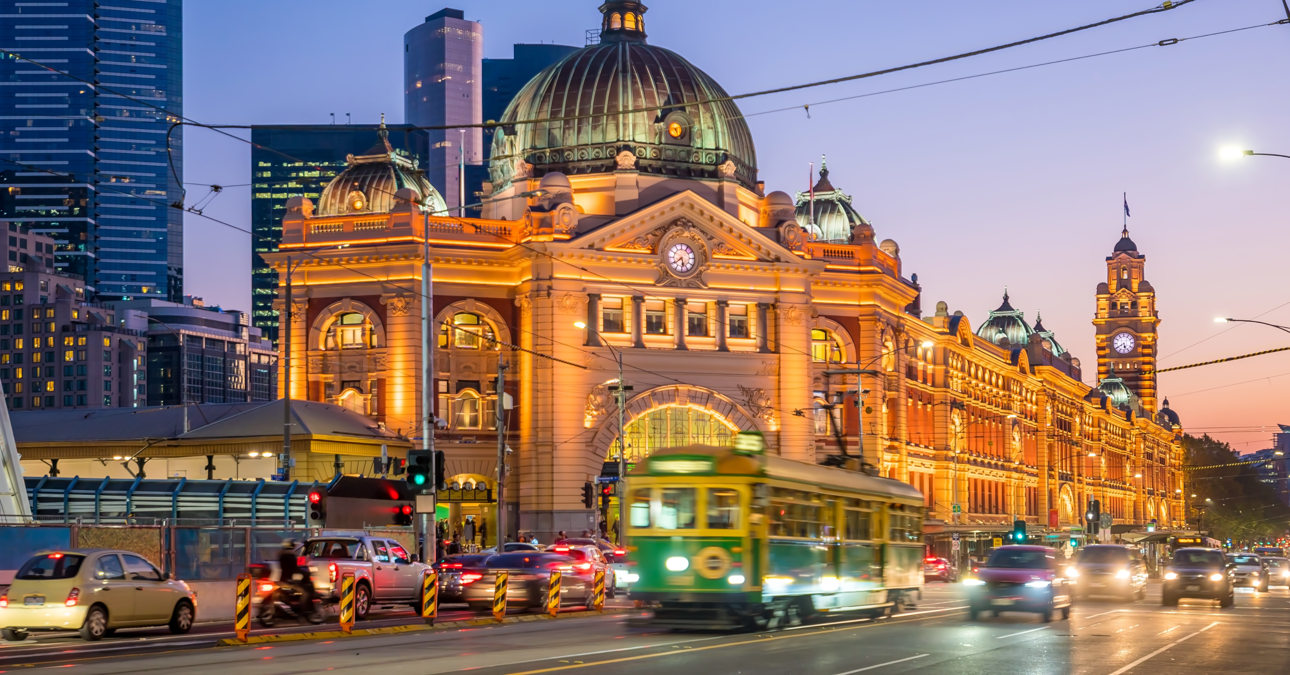 Melbourne City Tour: The Ultimate Private Taxi & Cab Guide